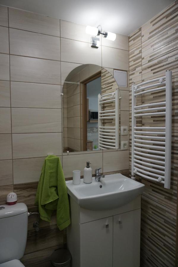 Berc Apartman Egerszalók Buitenkant foto