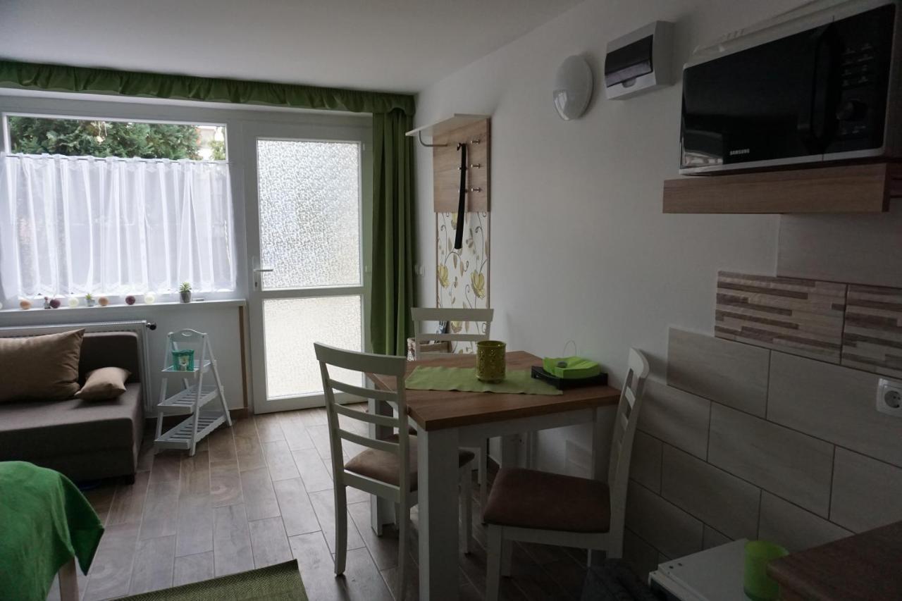 Berc Apartman Egerszalók Buitenkant foto
