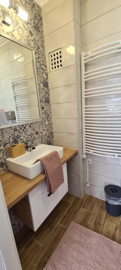 Berc Apartman Egerszalók Buitenkant foto