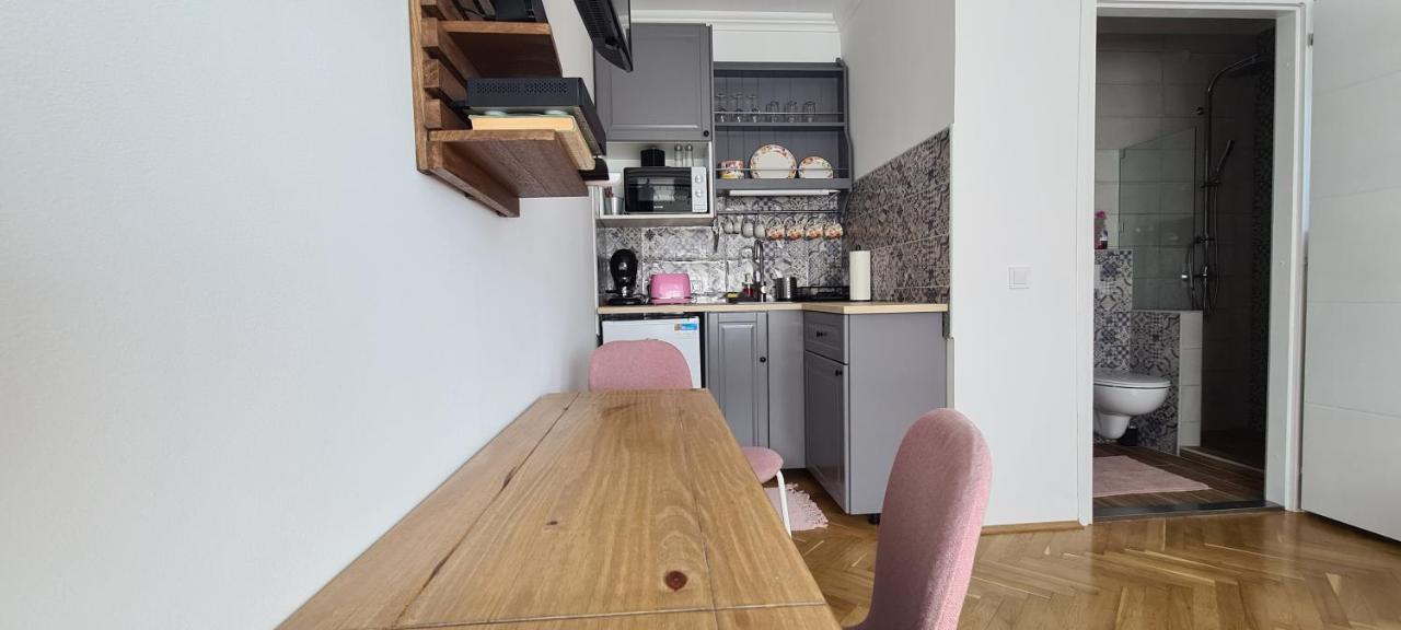 Berc Apartman Egerszalók Buitenkant foto
